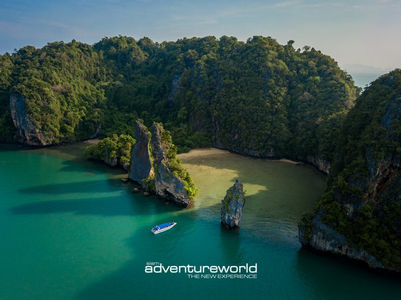 James  Bond  Island  +  Le  Canoe +  Le  Grotte