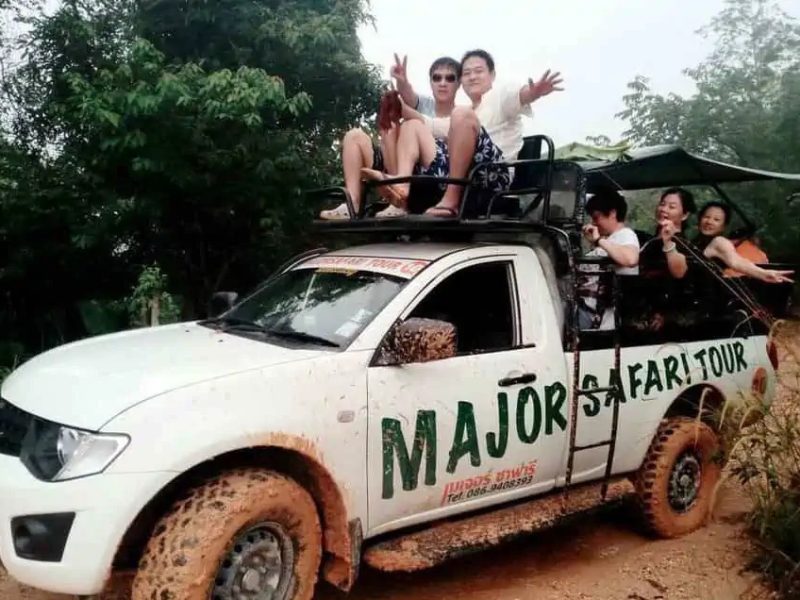 Jeep  Safari